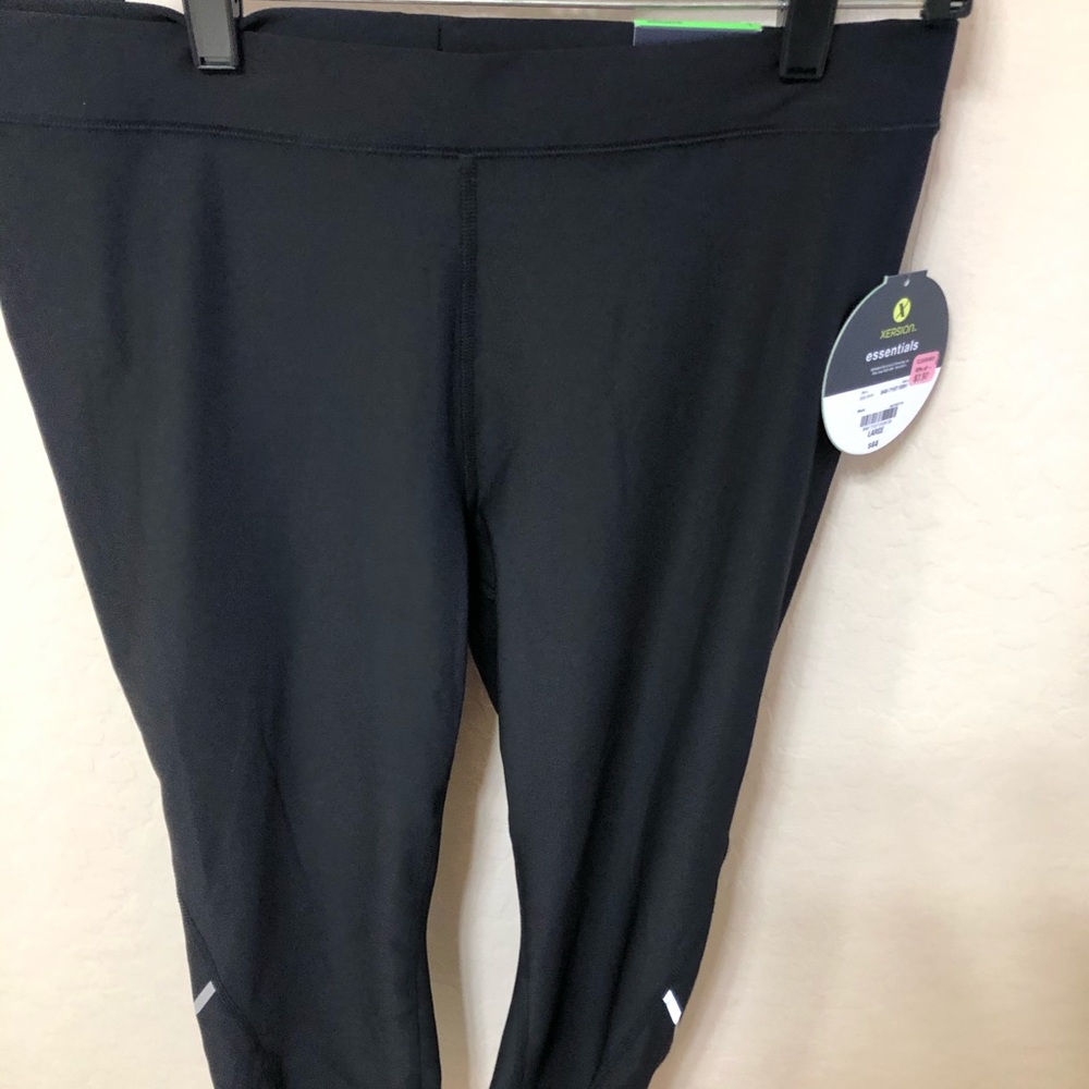 Xersion Black Capri Leggings